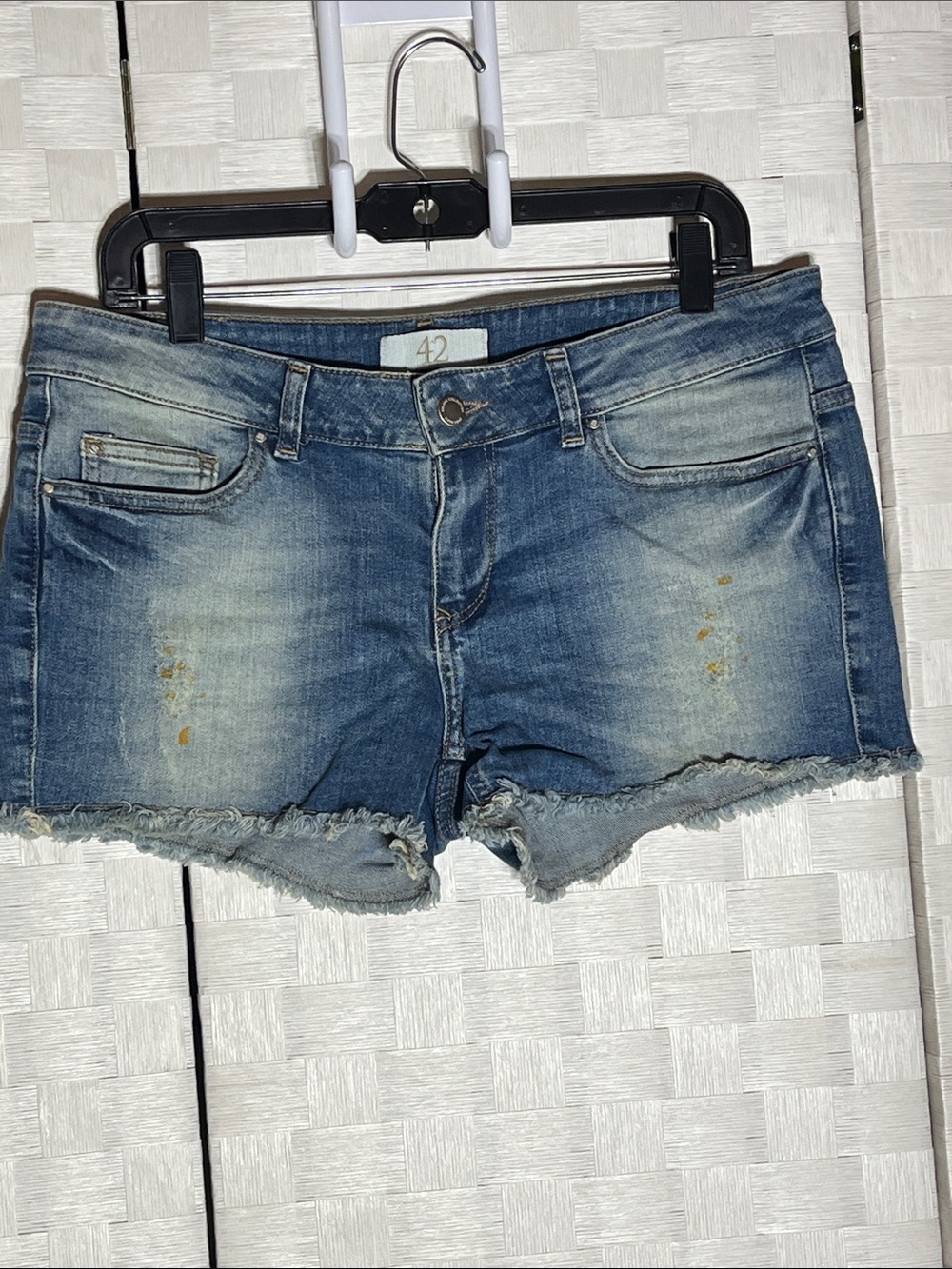 Zara Distressed Blue Frayed Denim Shorts 42/10 Gold Paint details